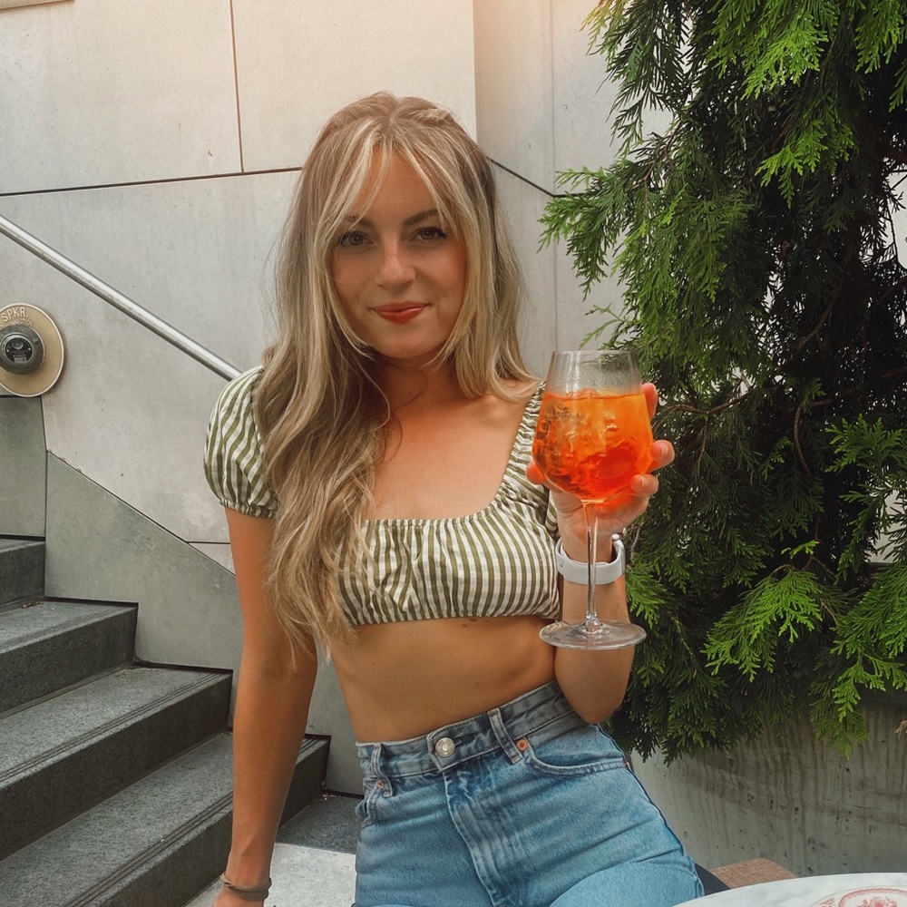 Meet your Posher, Isabella